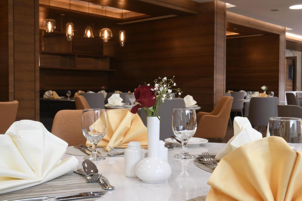 Golden Tulip Riyadh Exterior photo