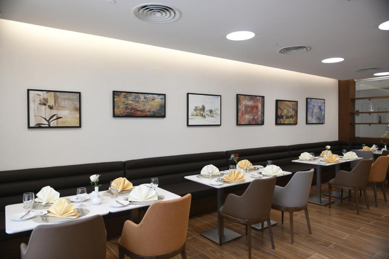 Golden Tulip Riyadh Exterior photo